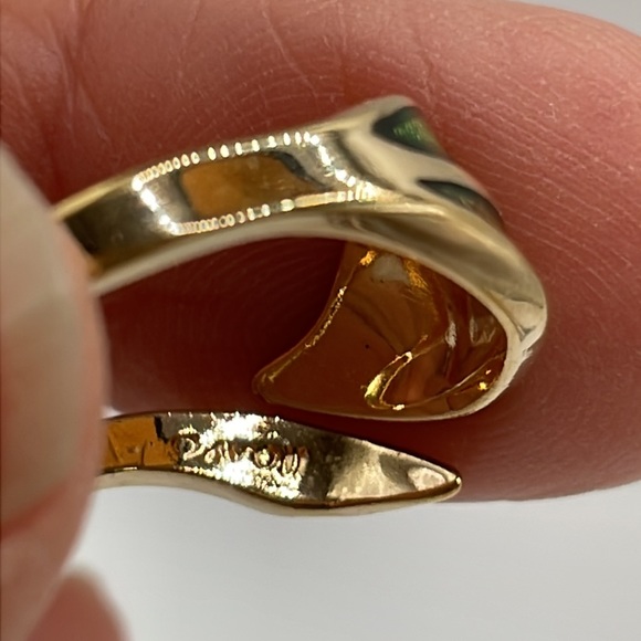 Avon Signed Vintage Leaf Glow Ring Size 7 1/4 - Picture 5 of 6